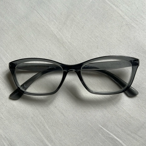 Betsey Johnson Frames - Picture 3 of 9